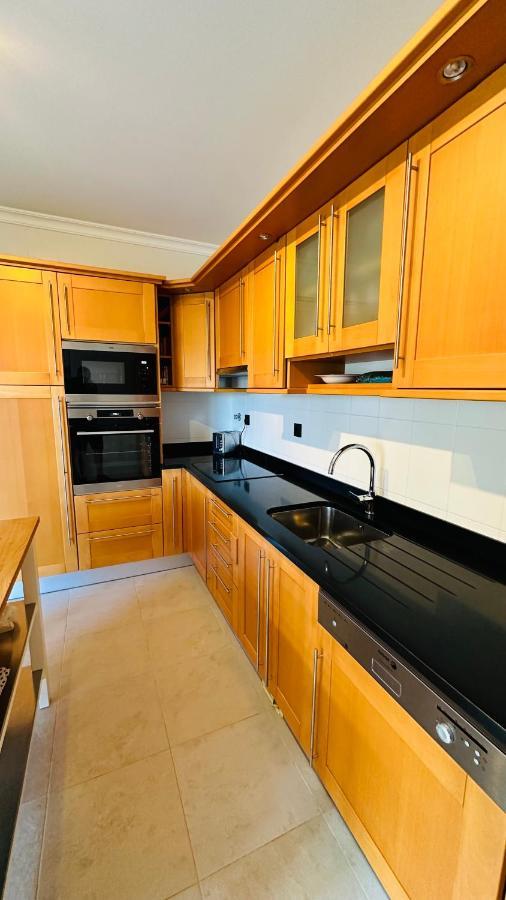 Amazing 2 Bedroom Apartment Near Beach With Pool Lagos Kültér fotó