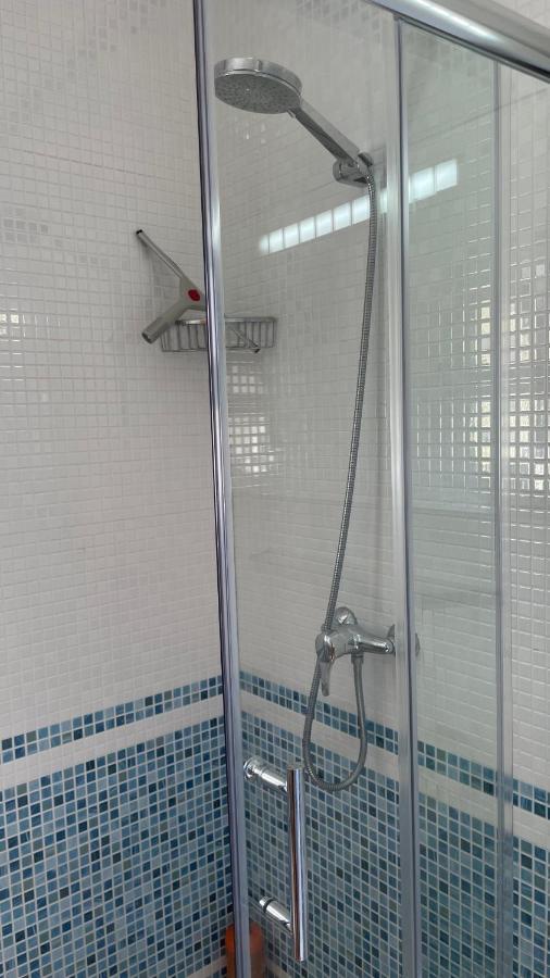 Amazing 2 Bedroom Apartment Near Beach With Pool Lagos Kültér fotó