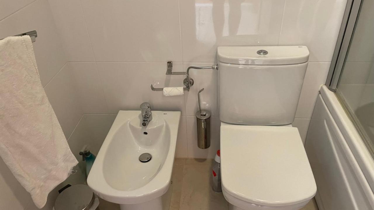 Amazing 2 Bedroom Apartment Near Beach With Pool Lagos Kültér fotó