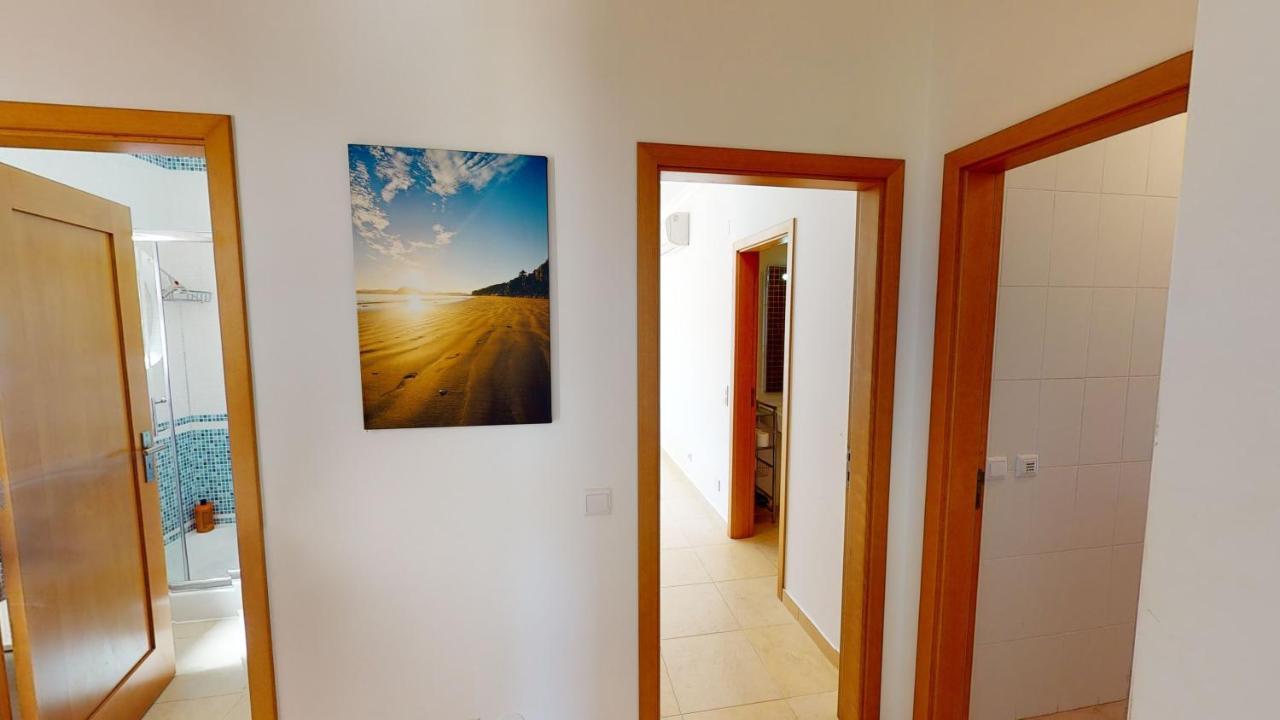 Amazing 2 Bedroom Apartment Near Beach With Pool Lagos Kültér fotó