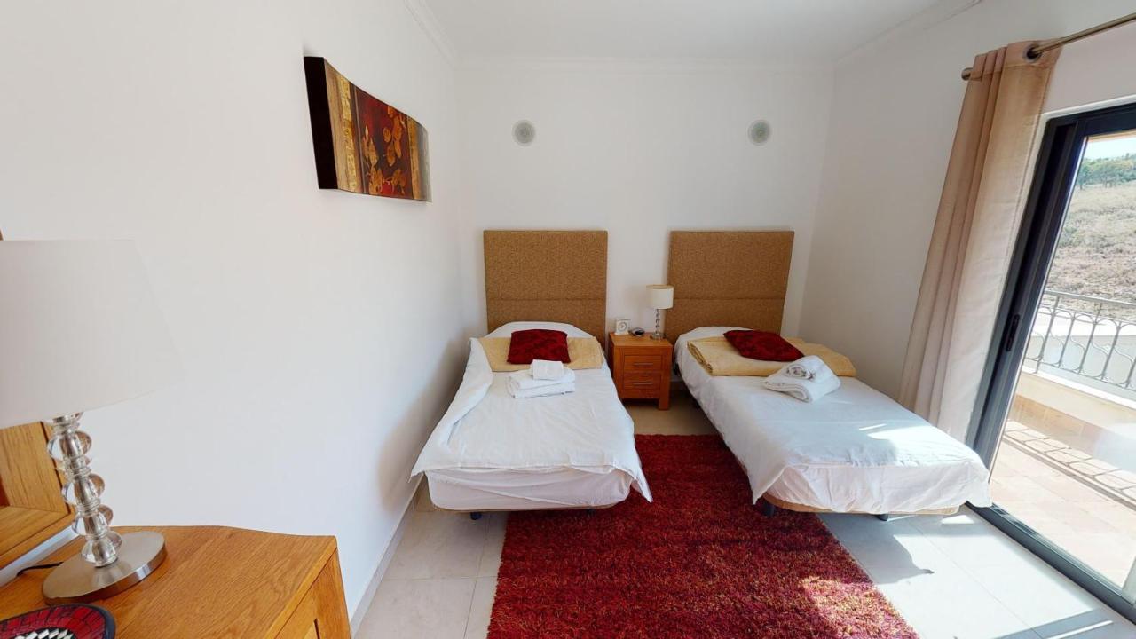 Amazing 2 Bedroom Apartment Near Beach With Pool Lagos Kültér fotó