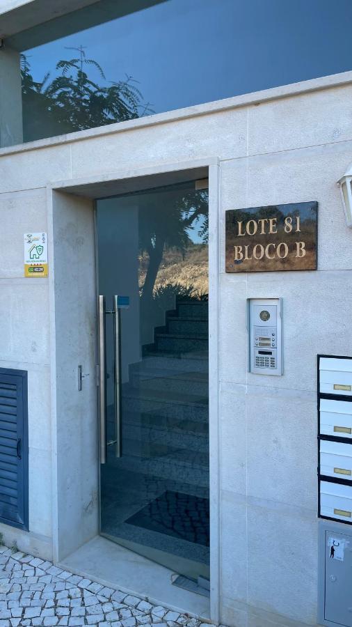 Amazing 2 Bedroom Apartment Near Beach With Pool Lagos Kültér fotó