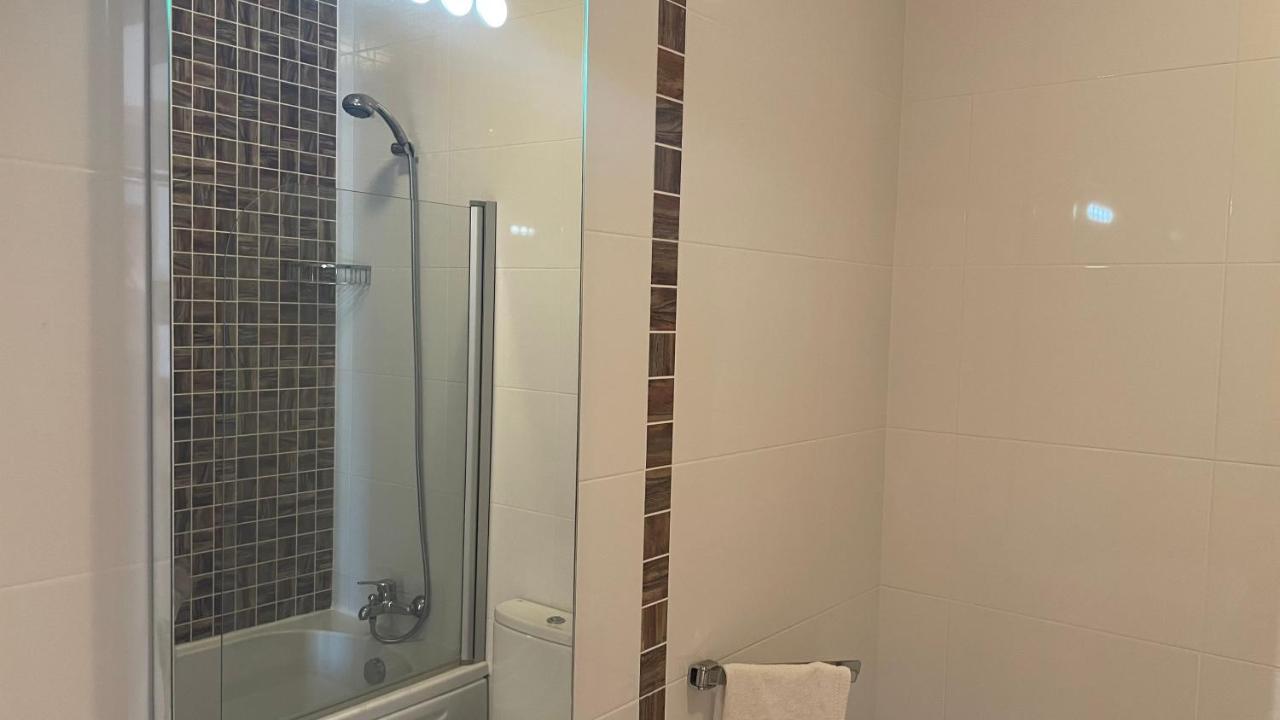 Amazing 2 Bedroom Apartment Near Beach With Pool Lagos Kültér fotó